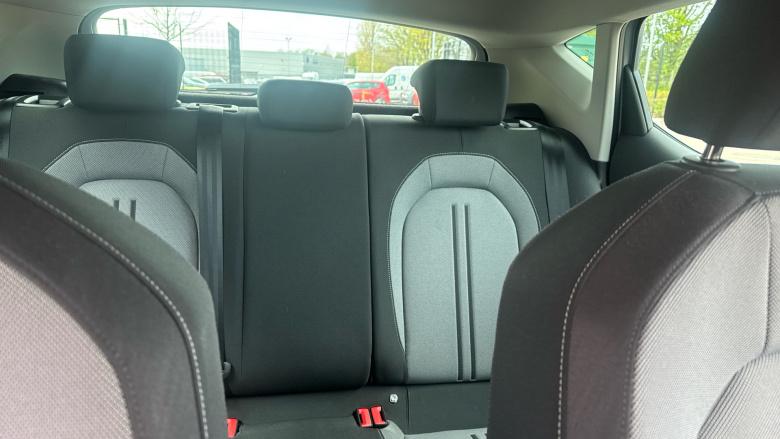 SEAT Leon 1.5 TSI EVO SE Dynamic 5dr Petrol Hatchback